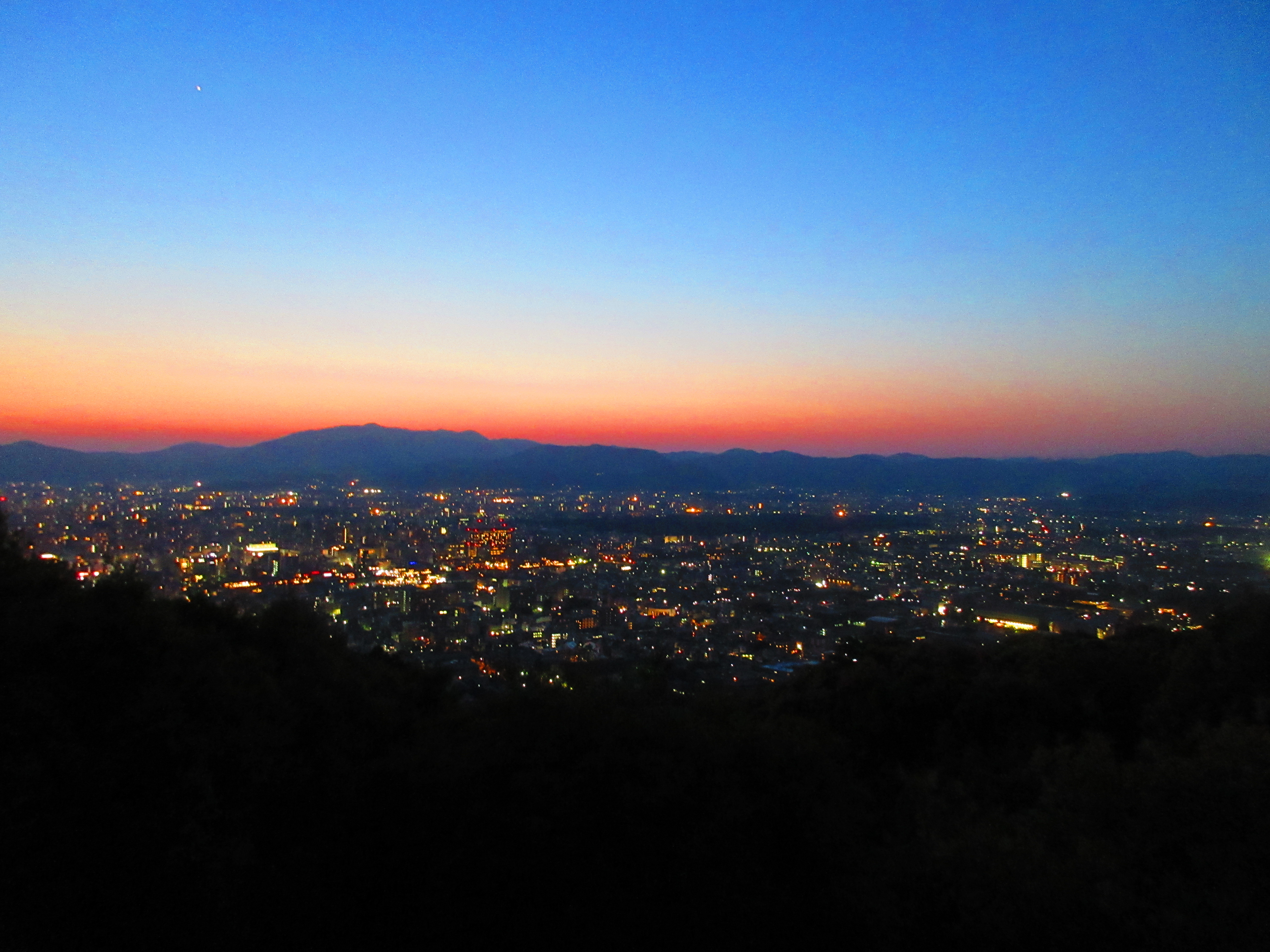 京都 東山山頂の大舞台から京都の夜景を一望 将軍塚青龍殿 青蓮院門跡 の御朱印 御朱印ランナーの聖地巡礼